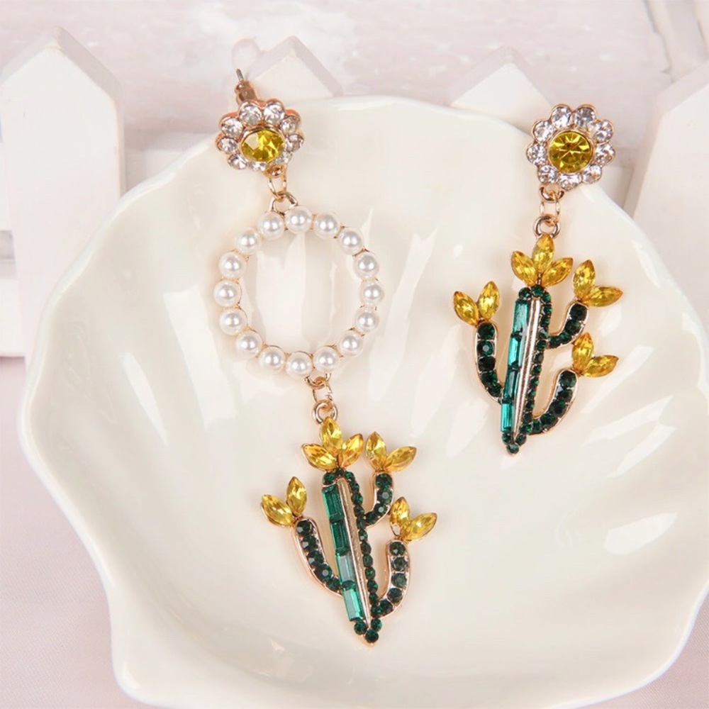 Desert Blooms Rhinestone Cactus Earrings - Picture 4 of 4